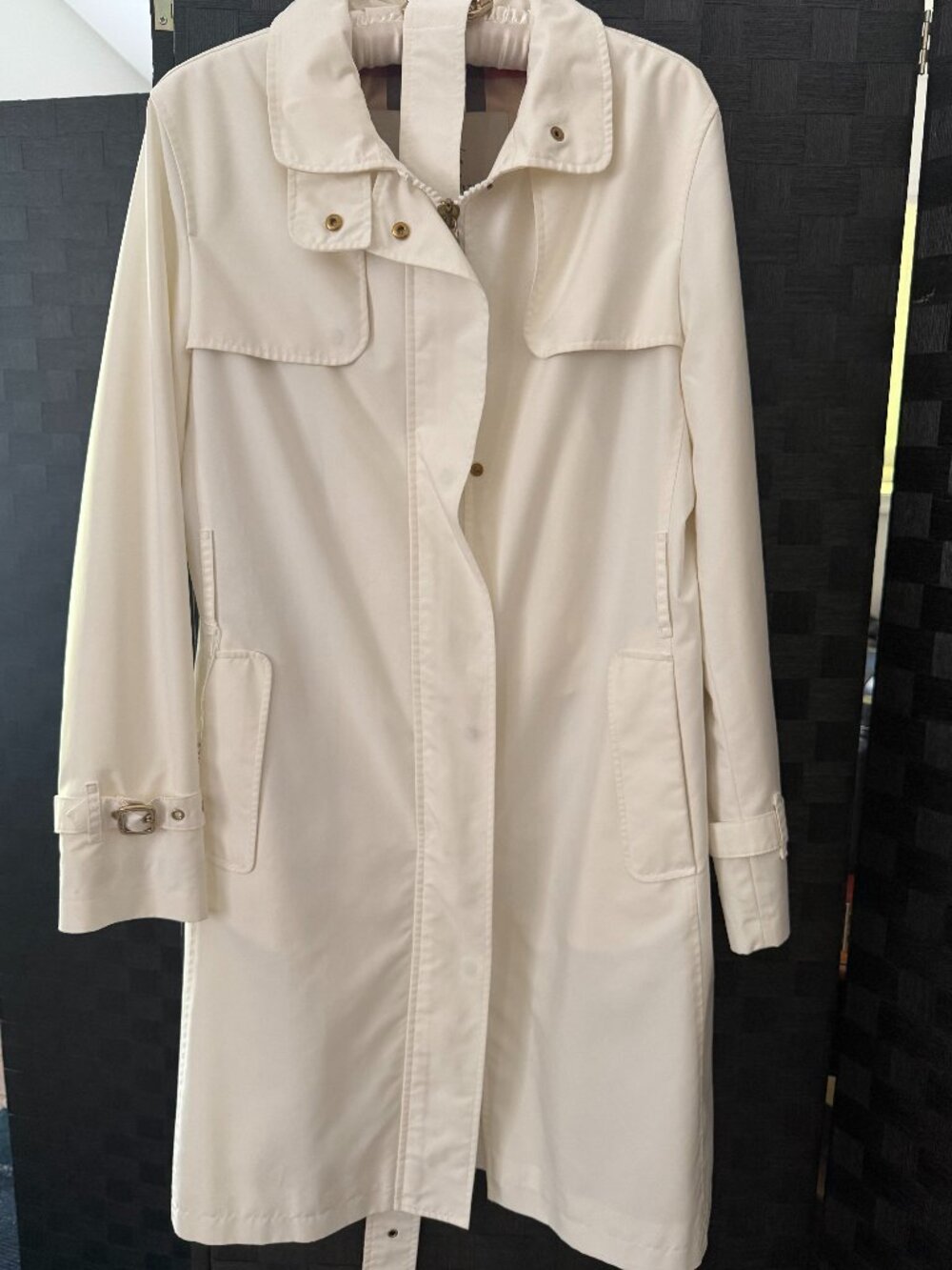 Burberry London white belted raincoat. US size 10.